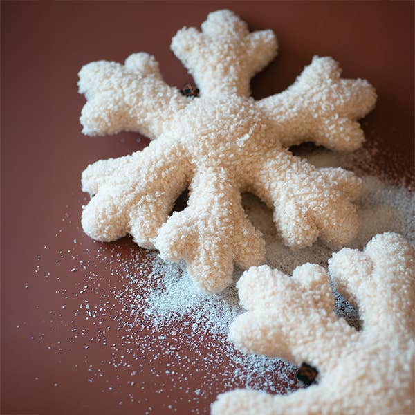 Snowflake Plush Dog Toy