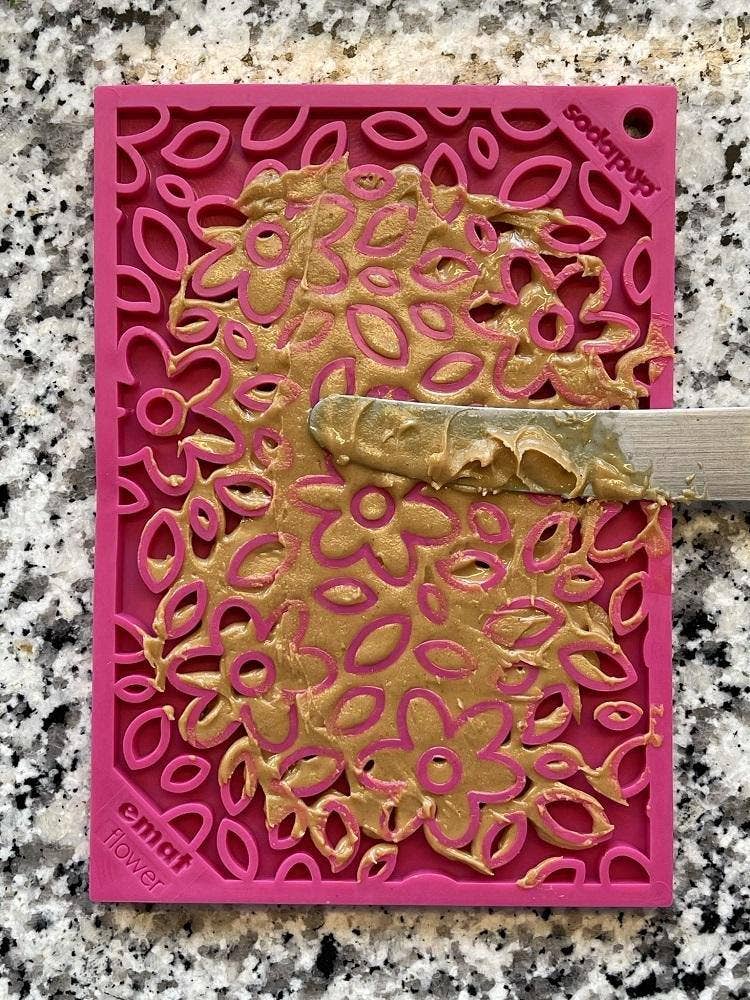 Flower Power Design eMat Enrichment Lick Mat - Pink