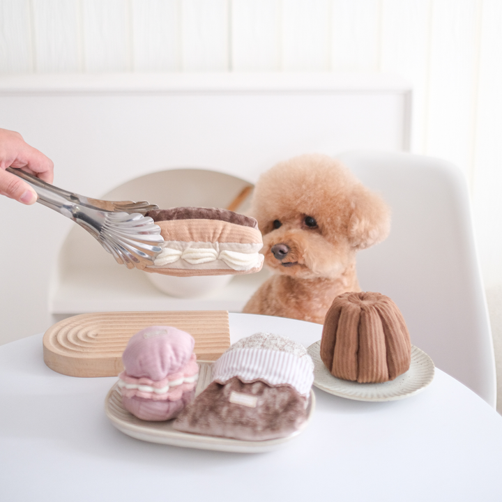Eclair Enrichment Dog Toy