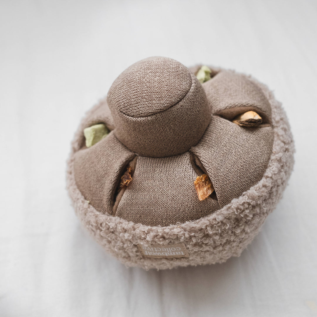 Guu Oat Mushroom Enrichment Toy